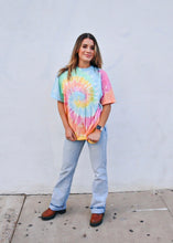 Load image into Gallery viewer, Oversized Tie-dye T-shirt
